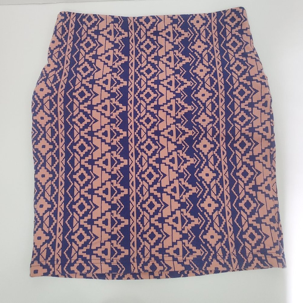 Pre-Loved Pink and Blue Forever 21 Tube Skirt Size Medium